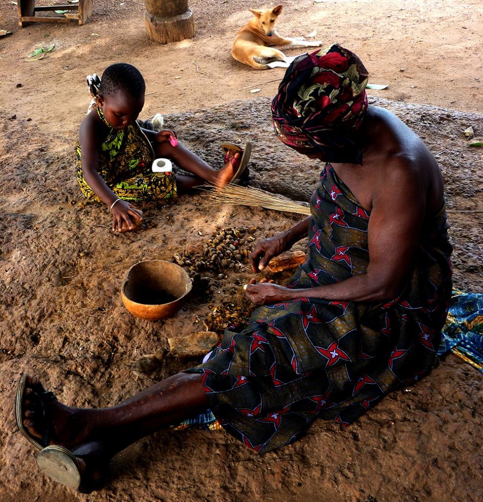 abuela y nieta aceite de palma Togo